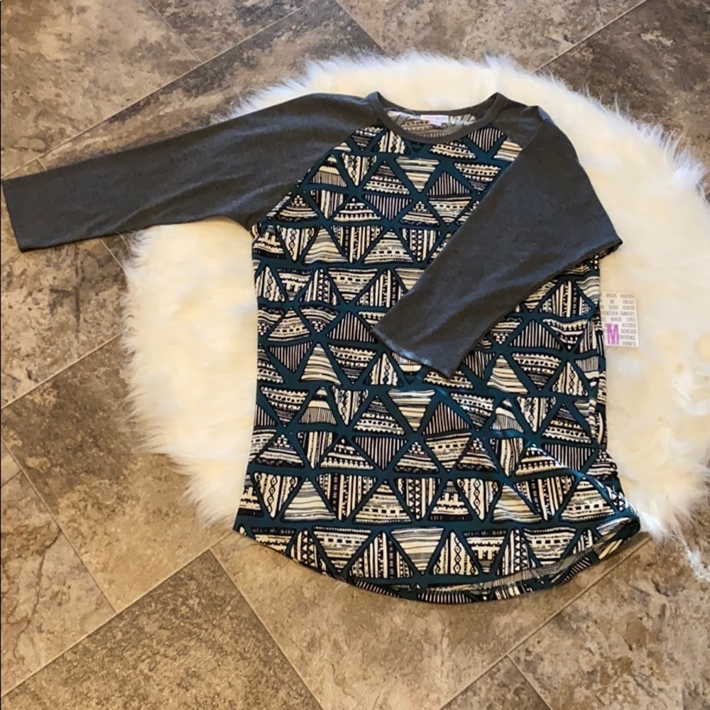 LuLaRoe randy baseball tee medium